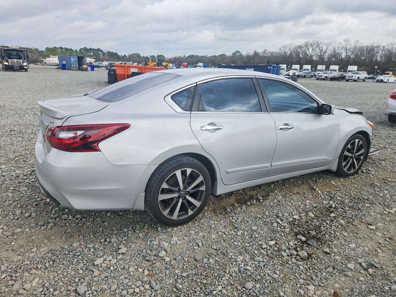 2017 NISSAN ALTIMA