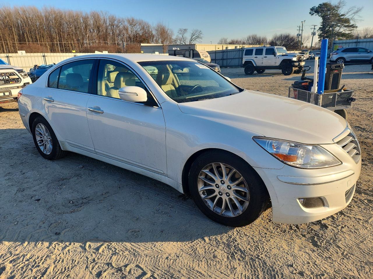 2011 HYUNDAI GENESIS
