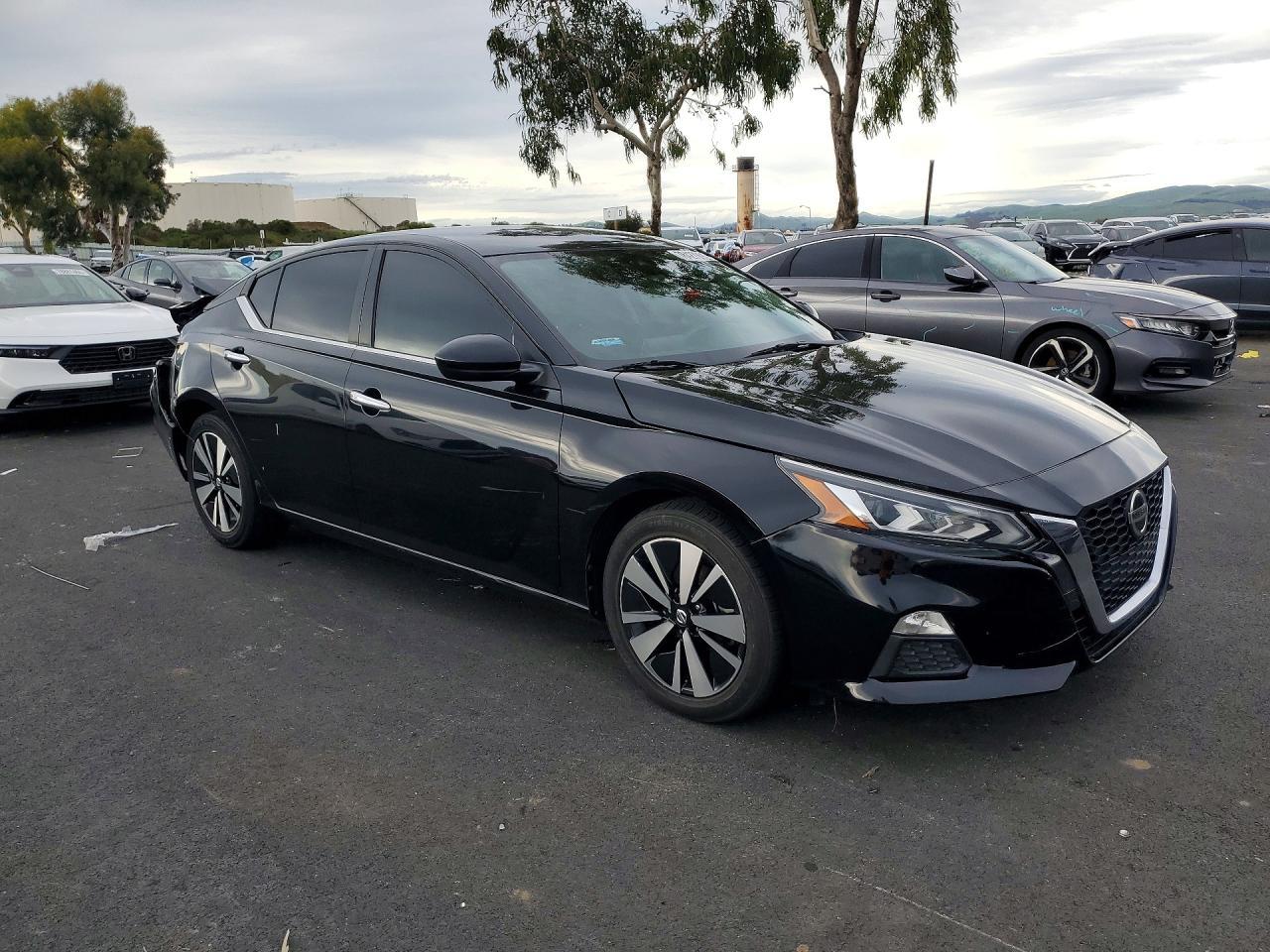 2022 NISSAN ALTIMA