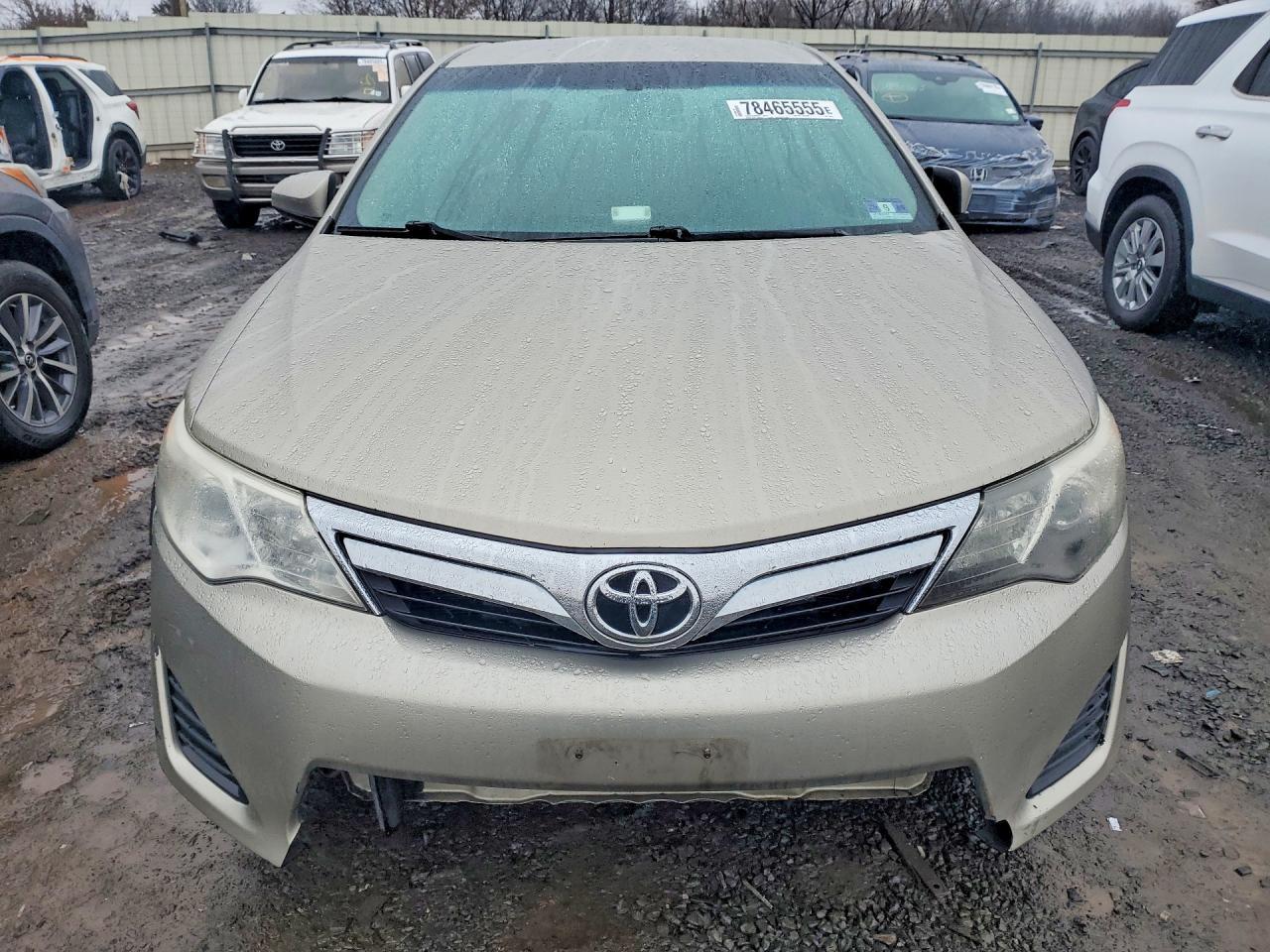 2014 TOYOTA CAMRY
