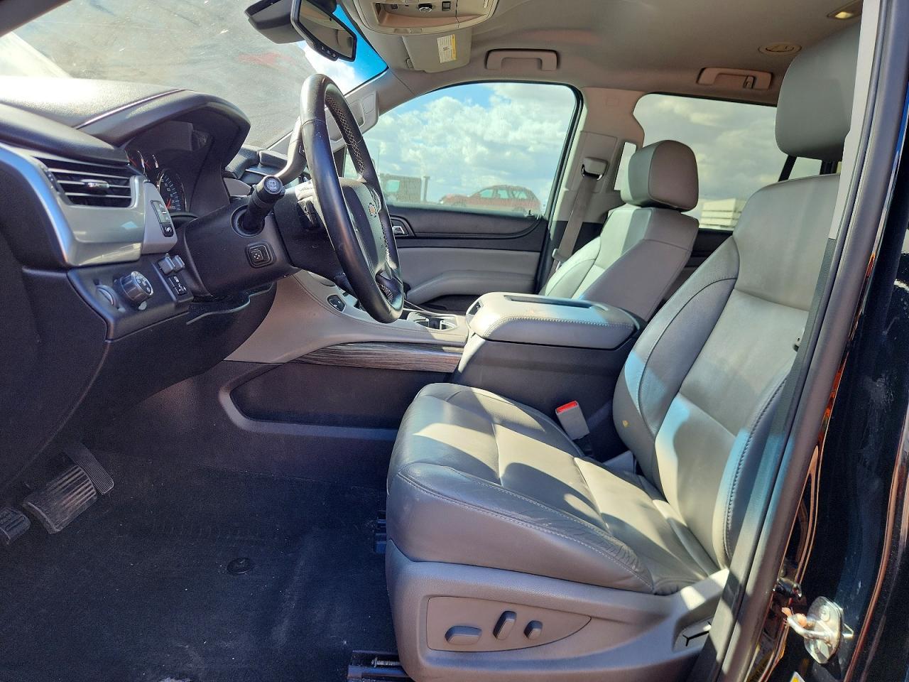 2016 CHEVROLET Tahoe