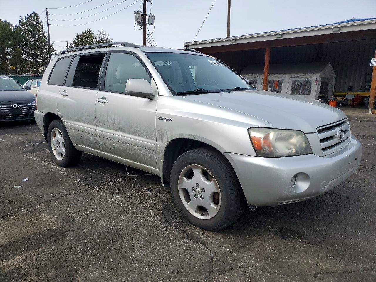 2006 TOYOTA HIGHLANDER
