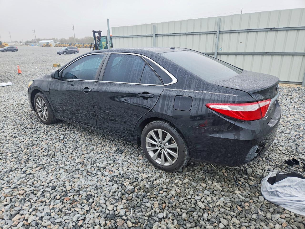 2017 TOYOTA CAMRY