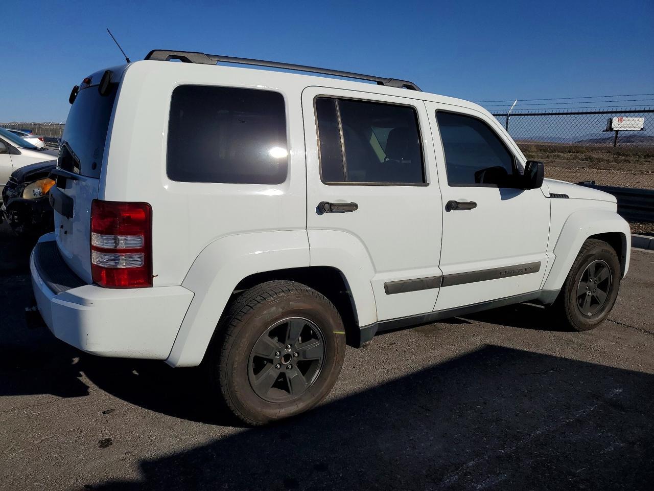 2011 JEEP Liberty
