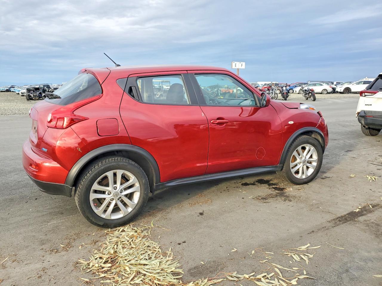 2013 NISSAN Juke