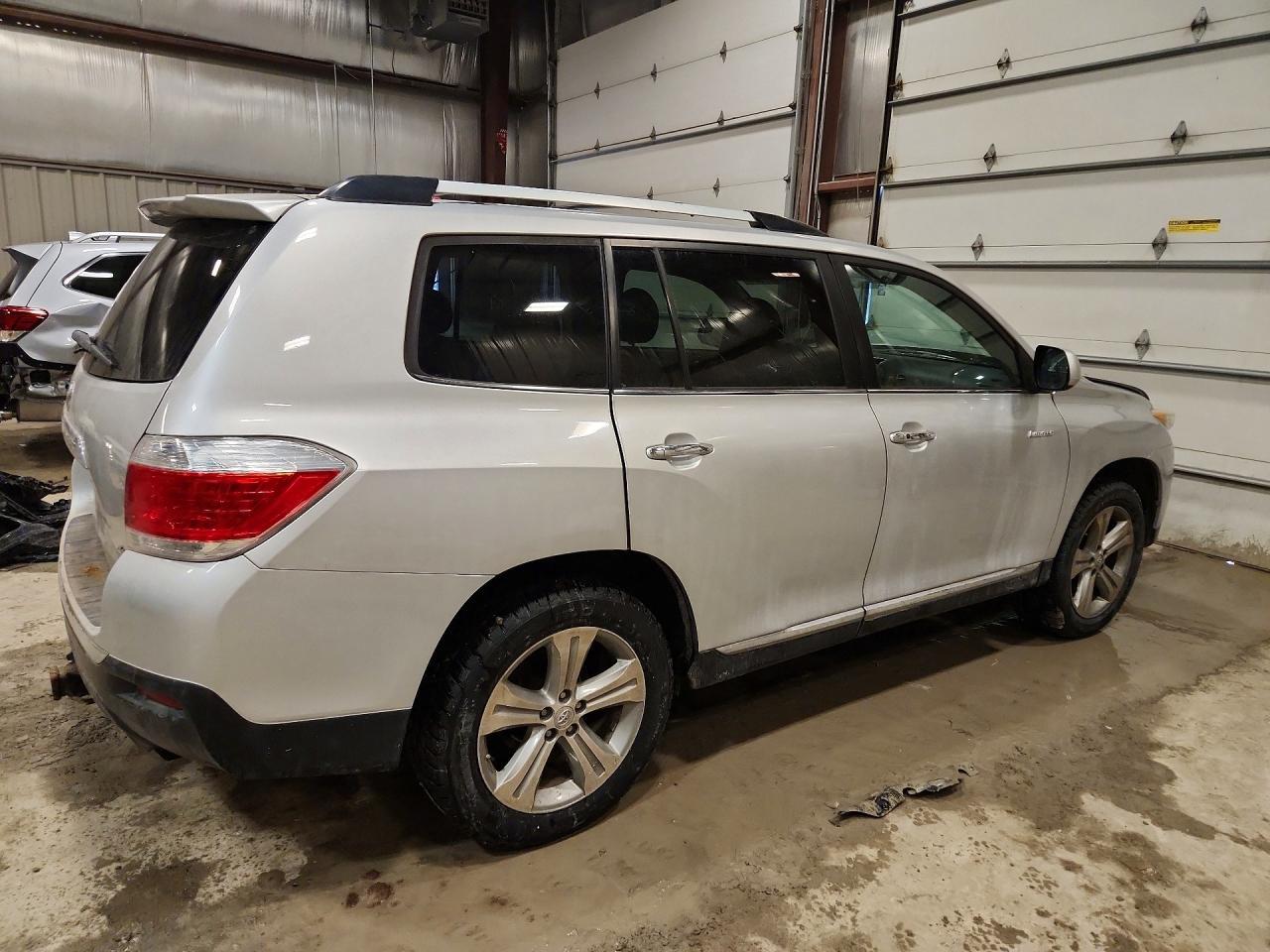 2012 TOYOTA HIGHLANDER