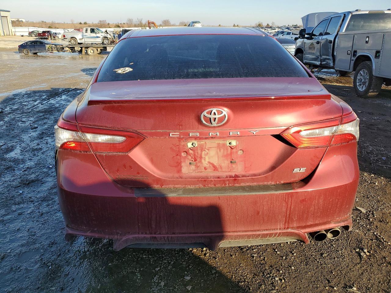 2018 TOYOTA CAMRY