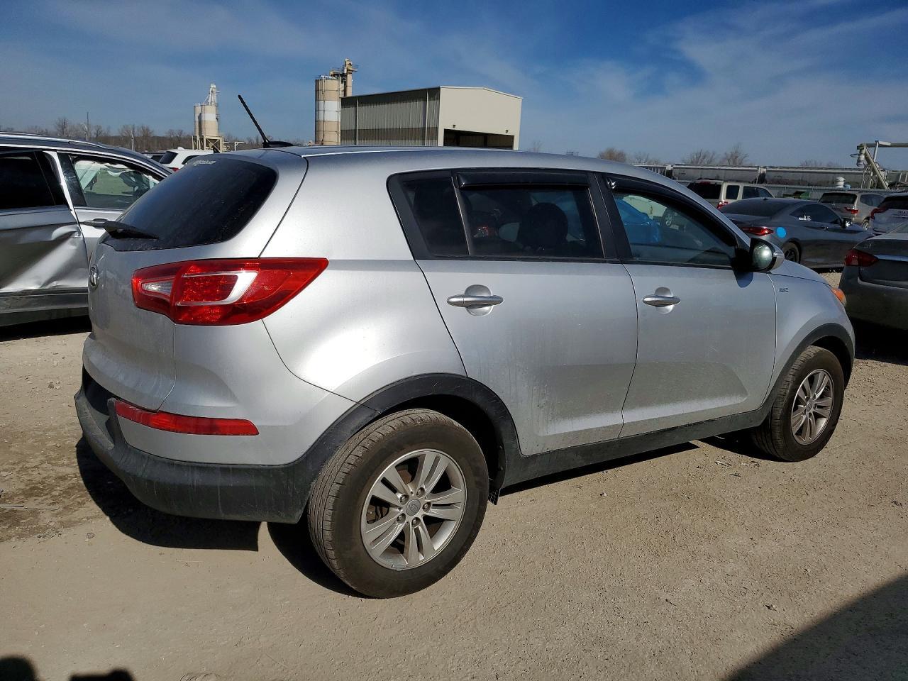 2011 KIA SPORTAGE