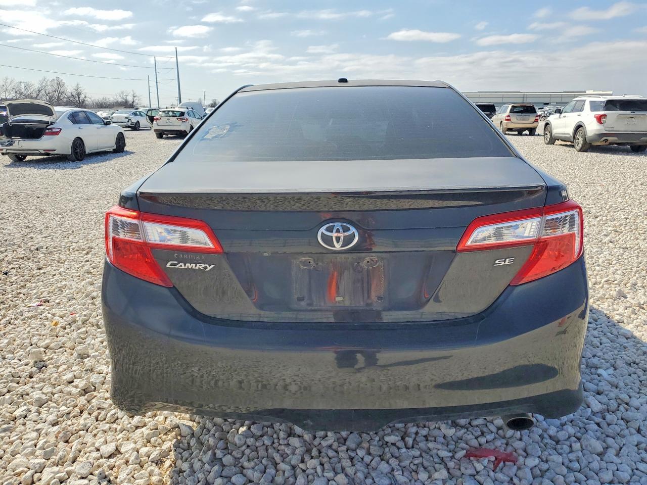2012 TOYOTA CAMRY