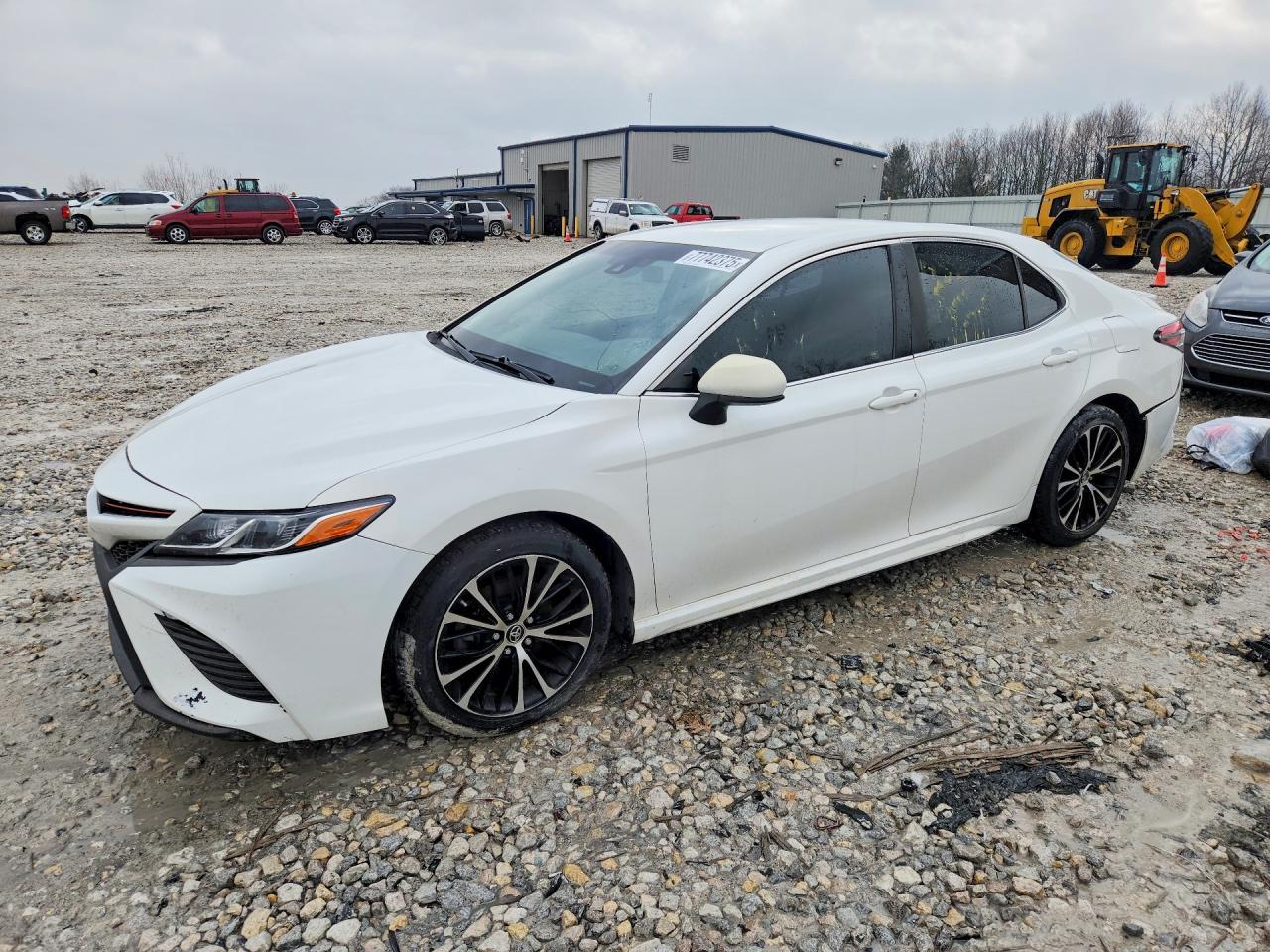 2018 TOYOTA CAMRY