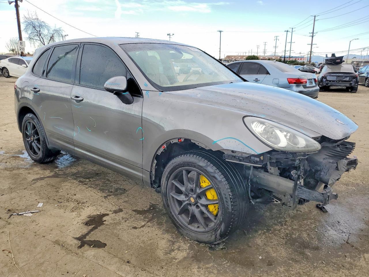 2011 PORSCHE CAYENNE