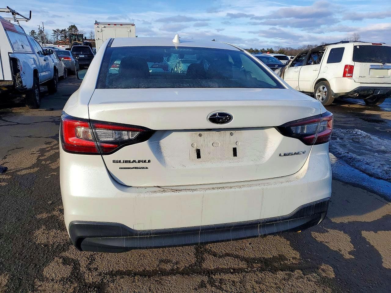 2022 SUBARU Legacy