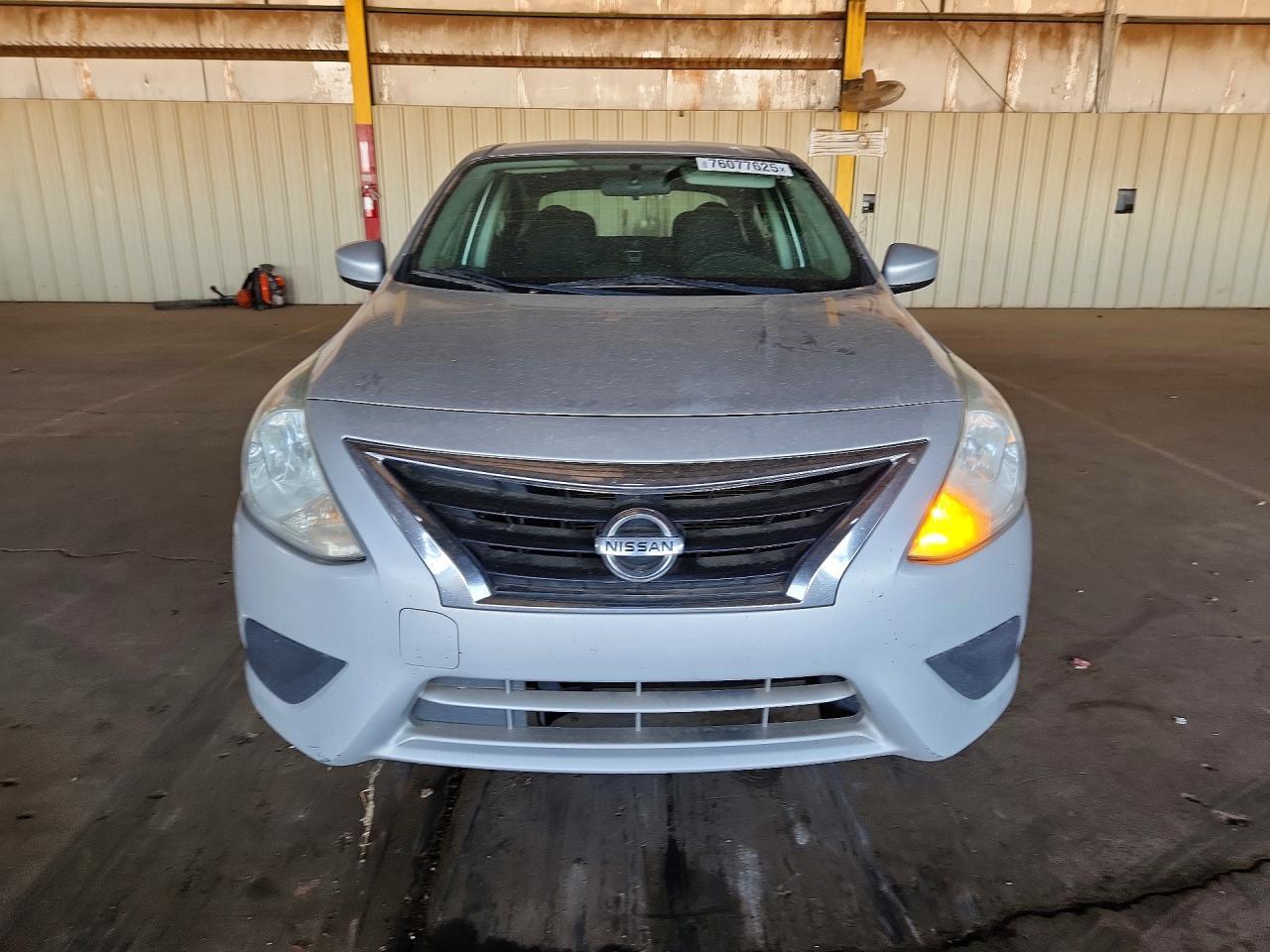 2017 NISSAN VERSA