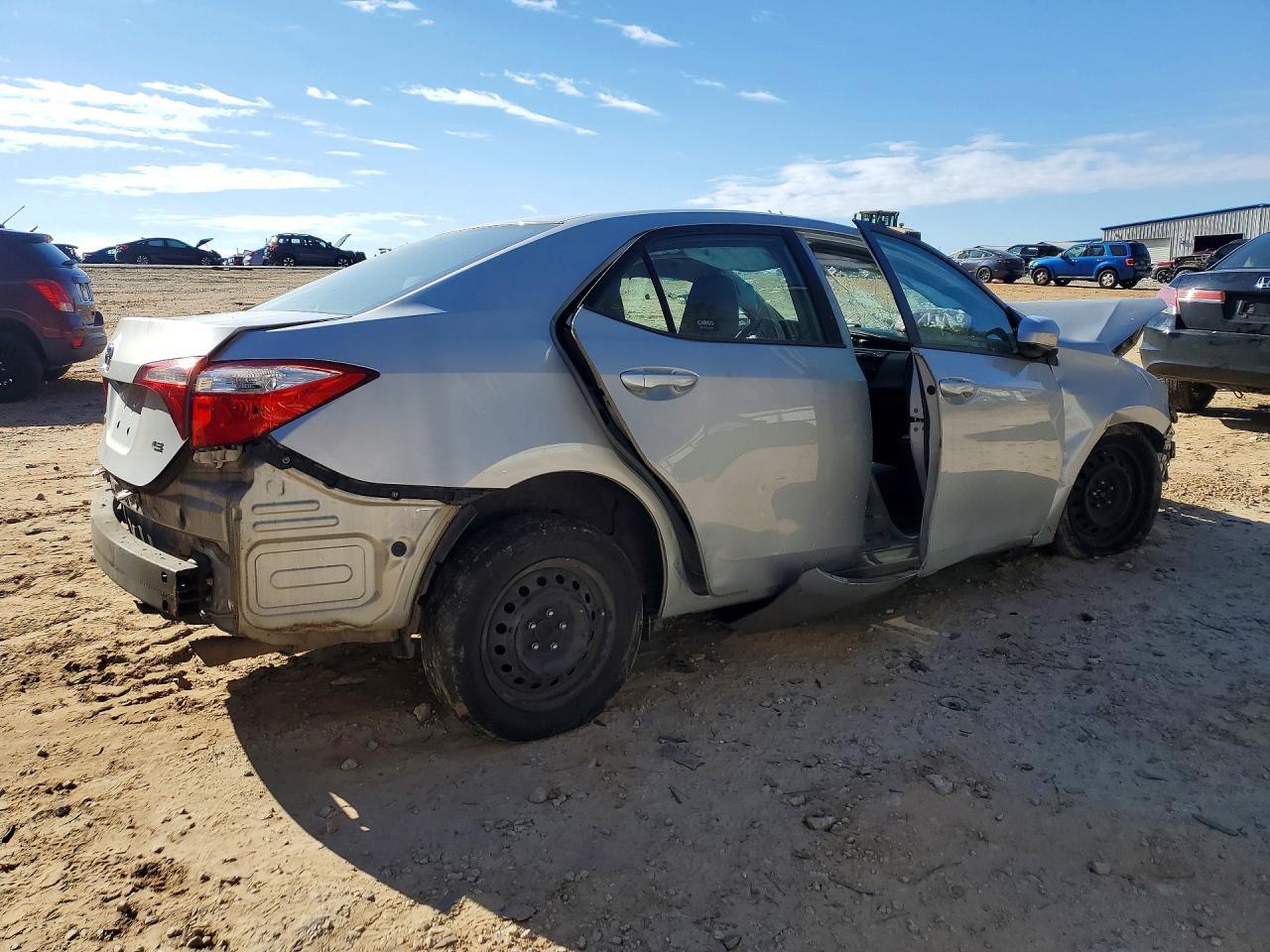 2015 TOYOTA COROLLA