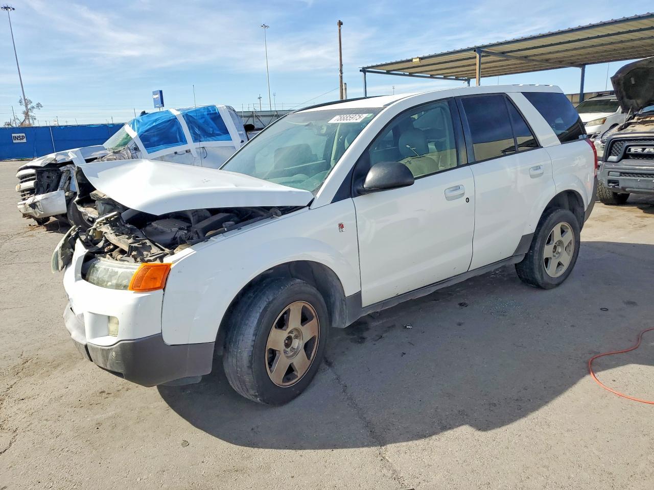 2004 SATURN Vue