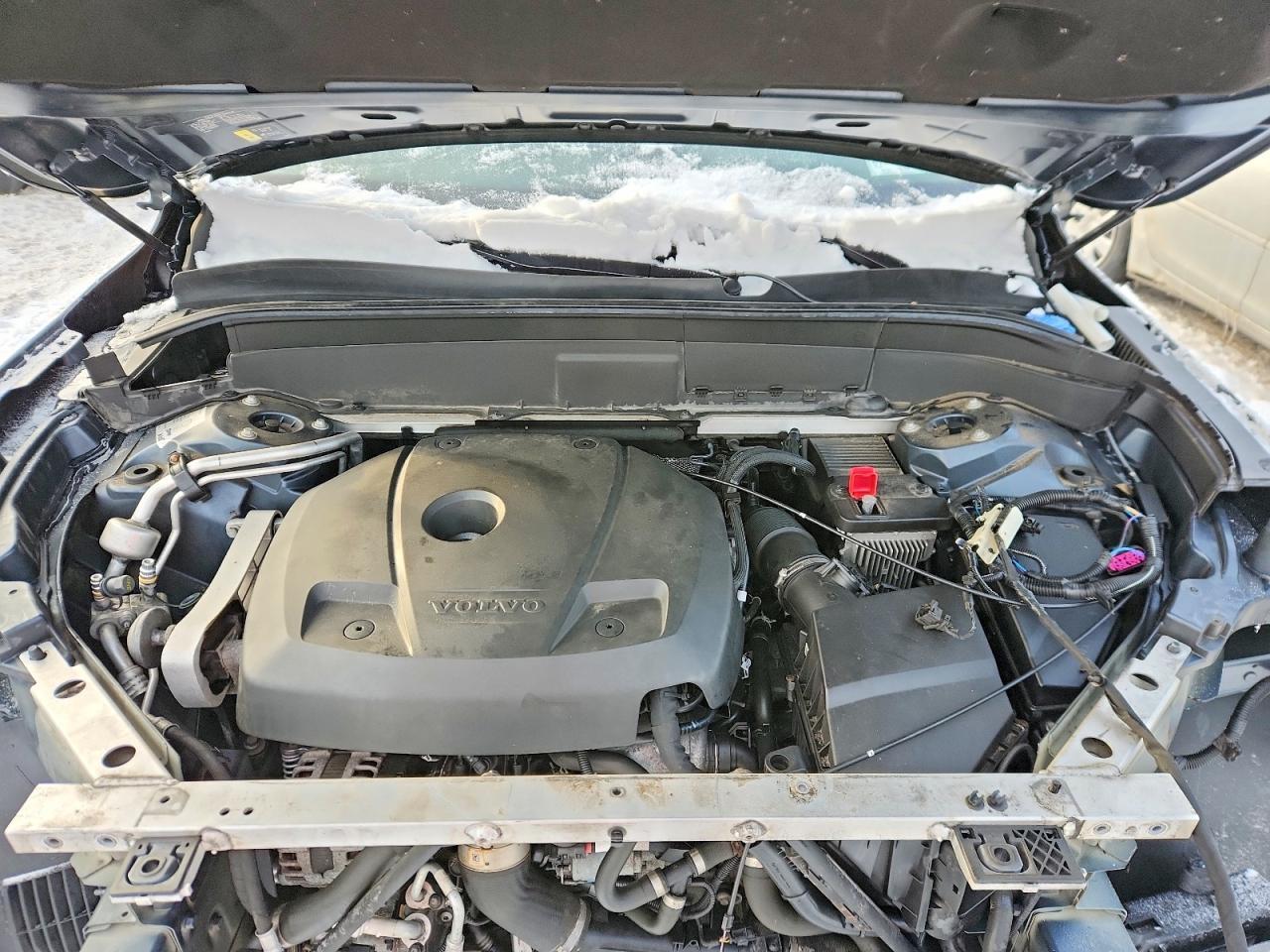 2020 VOLVO XC90