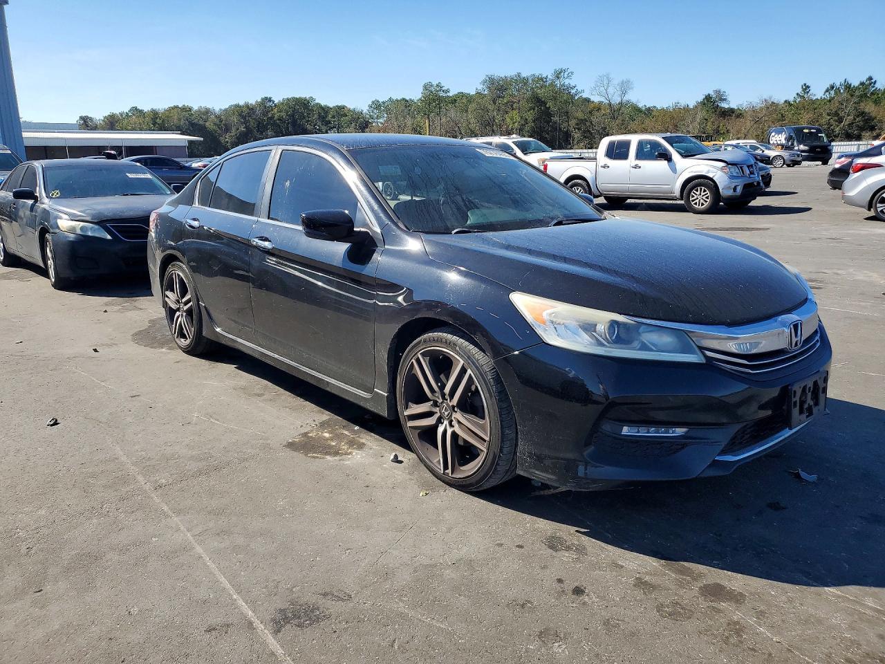 2017 HONDA ACCORD