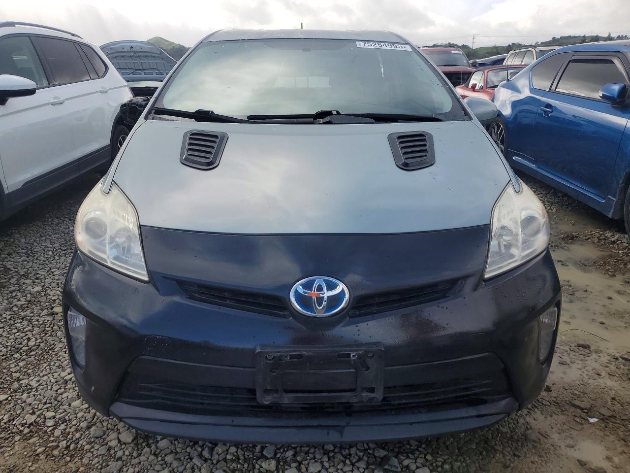 2013 TOYOTA PRIUS