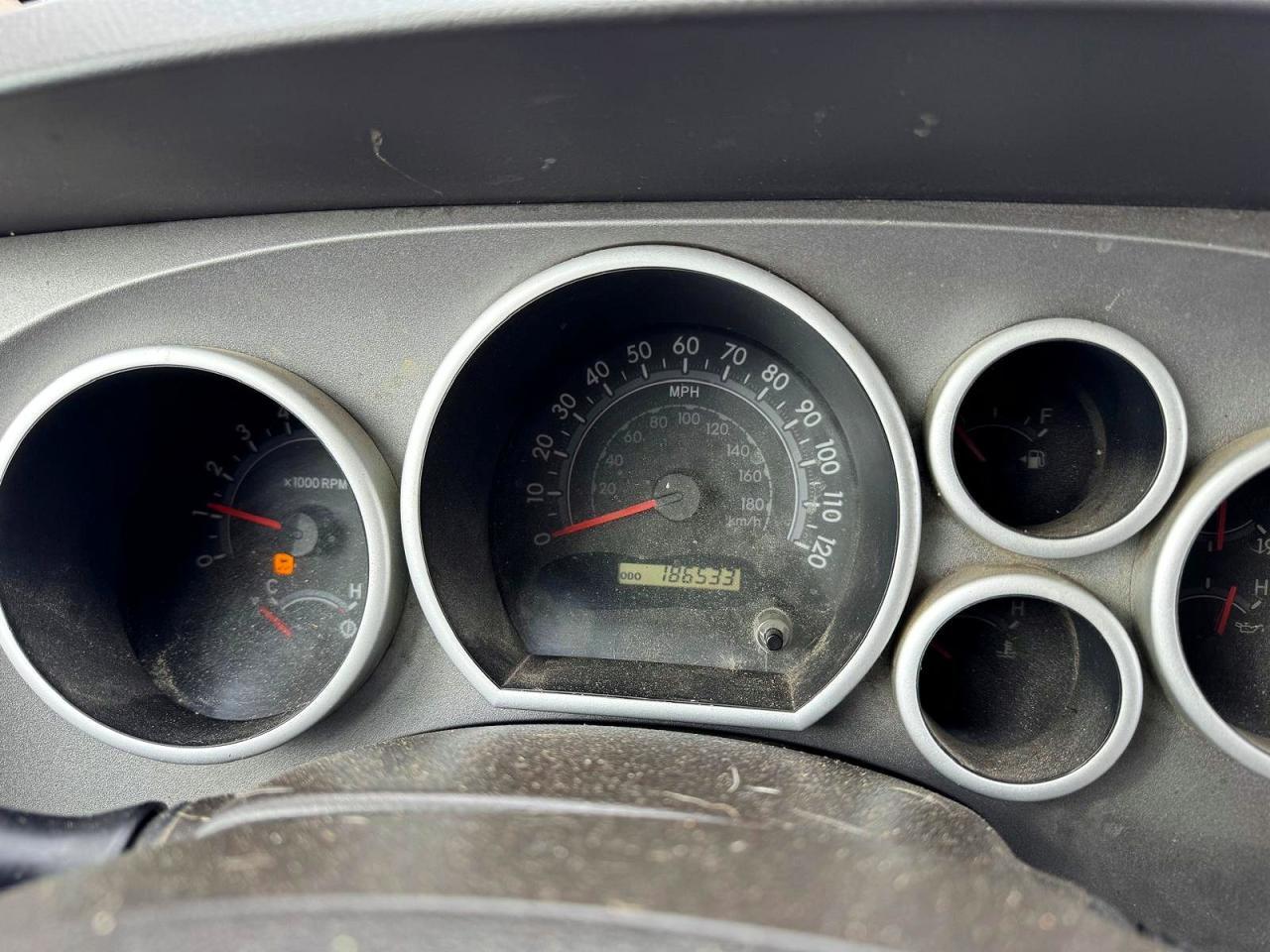 2011 TOYOTA TUNDRA