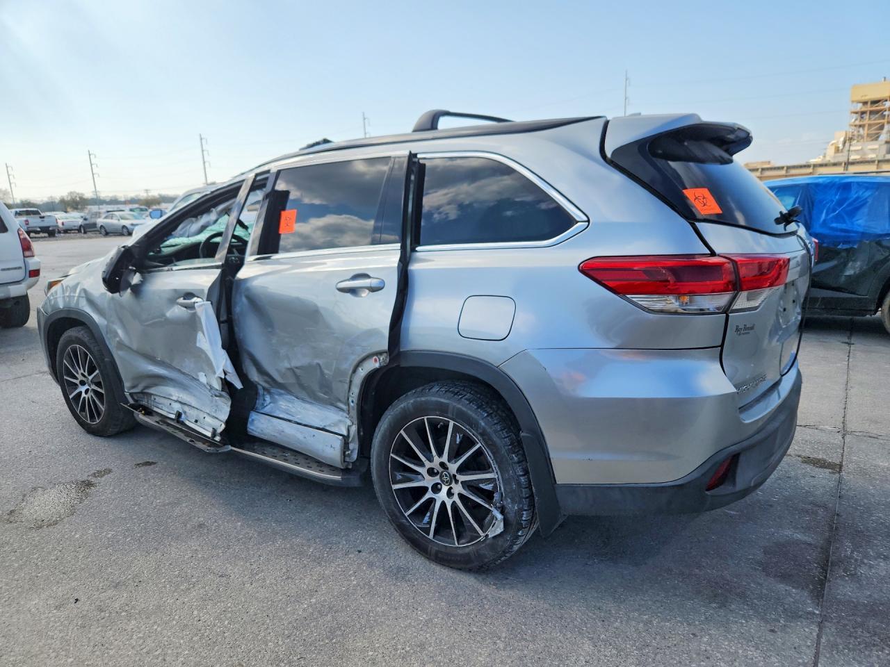 2017 TOYOTA HIGHLANDER