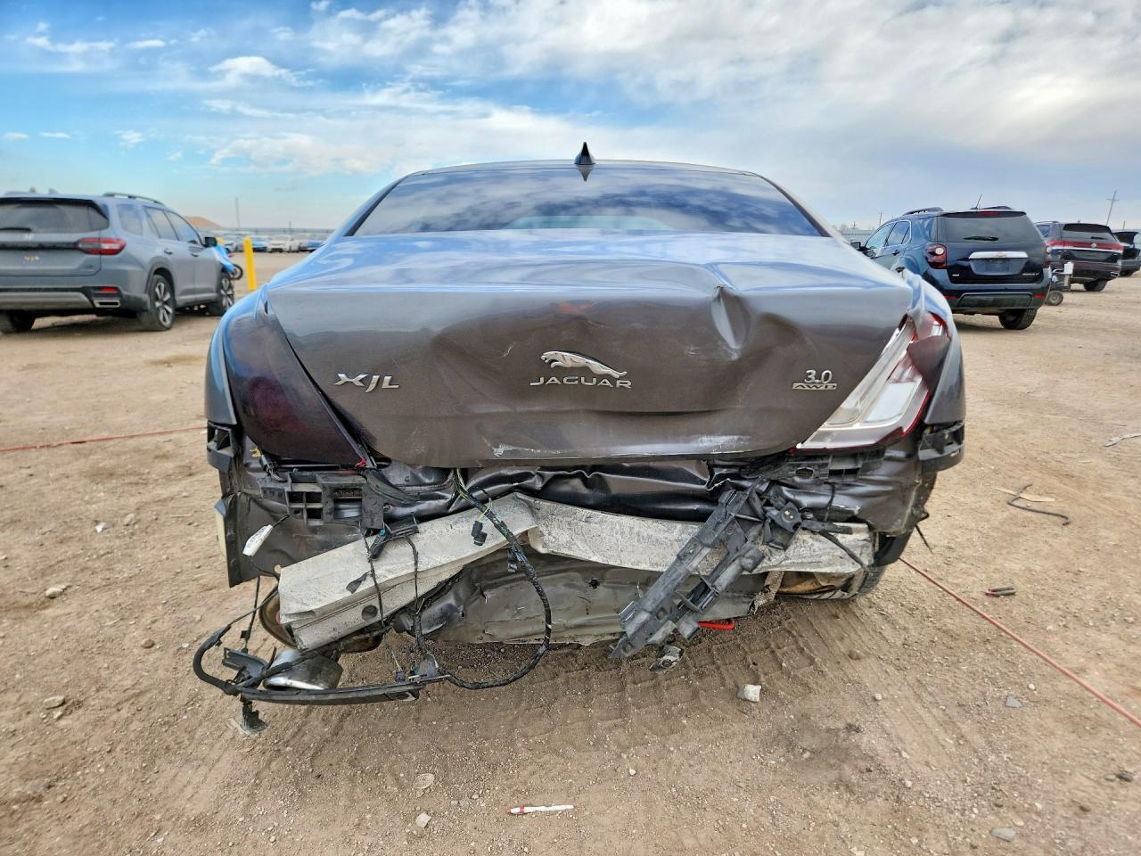 2016 JAGUAR Xj-Series
