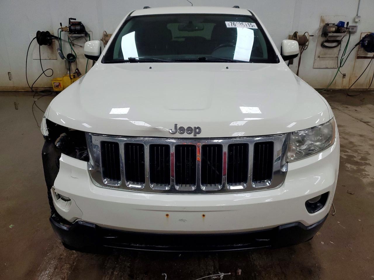 2011 JEEP Grand Cherokee
