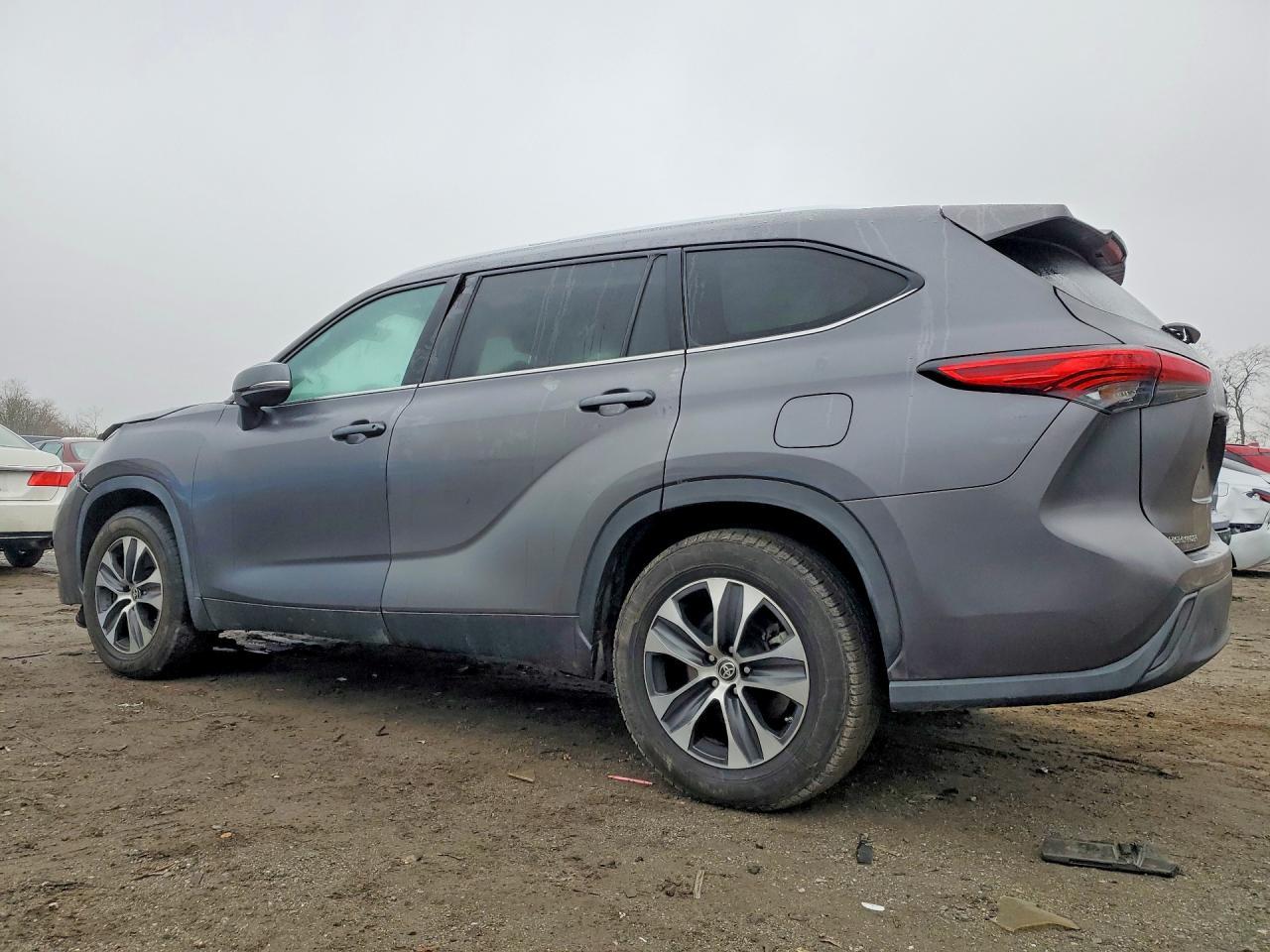 2021 TOYOTA HIGHLANDER
