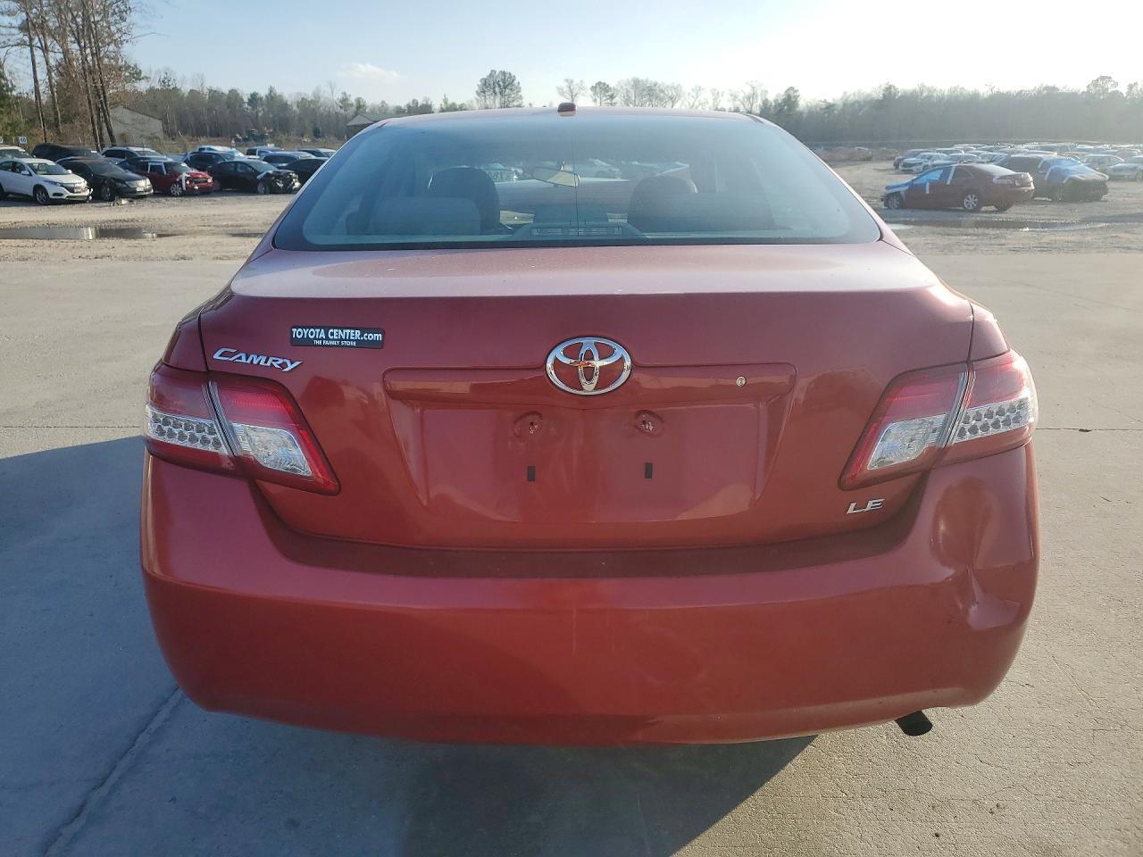 2011 TOYOTA CAMRY