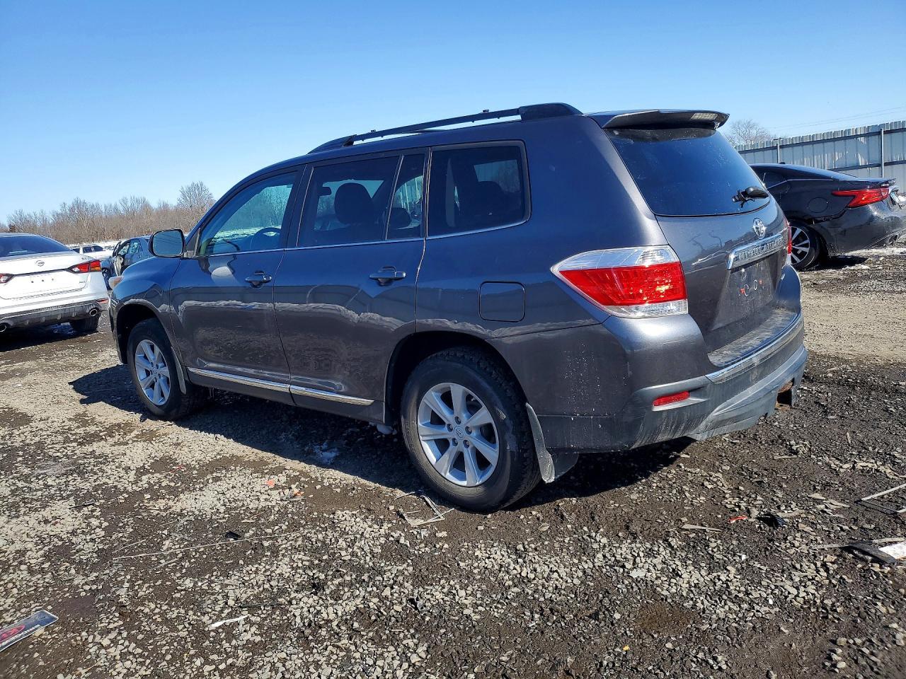 2013 TOYOTA HIGHLANDER