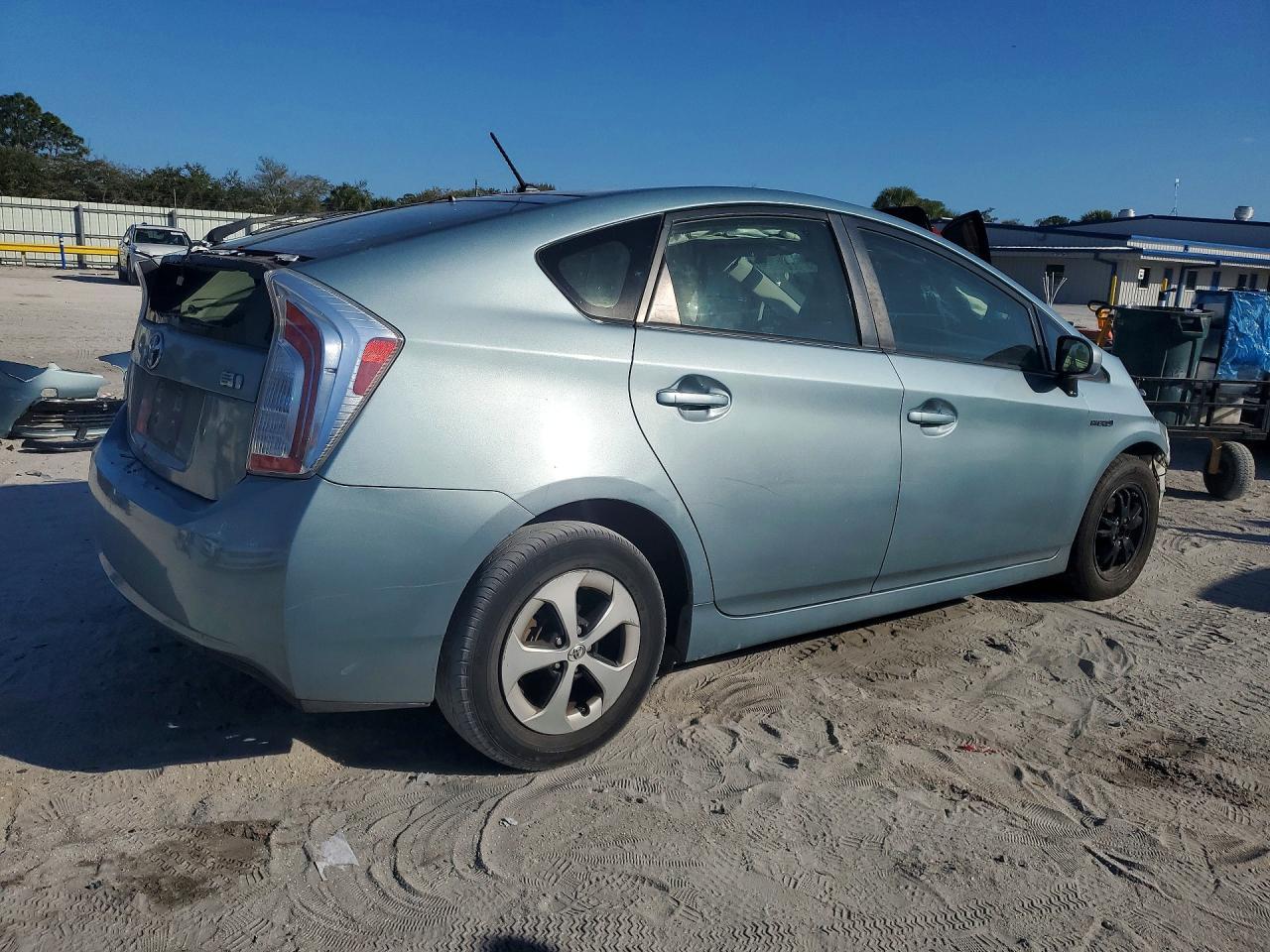 2015 TOYOTA PRIUS