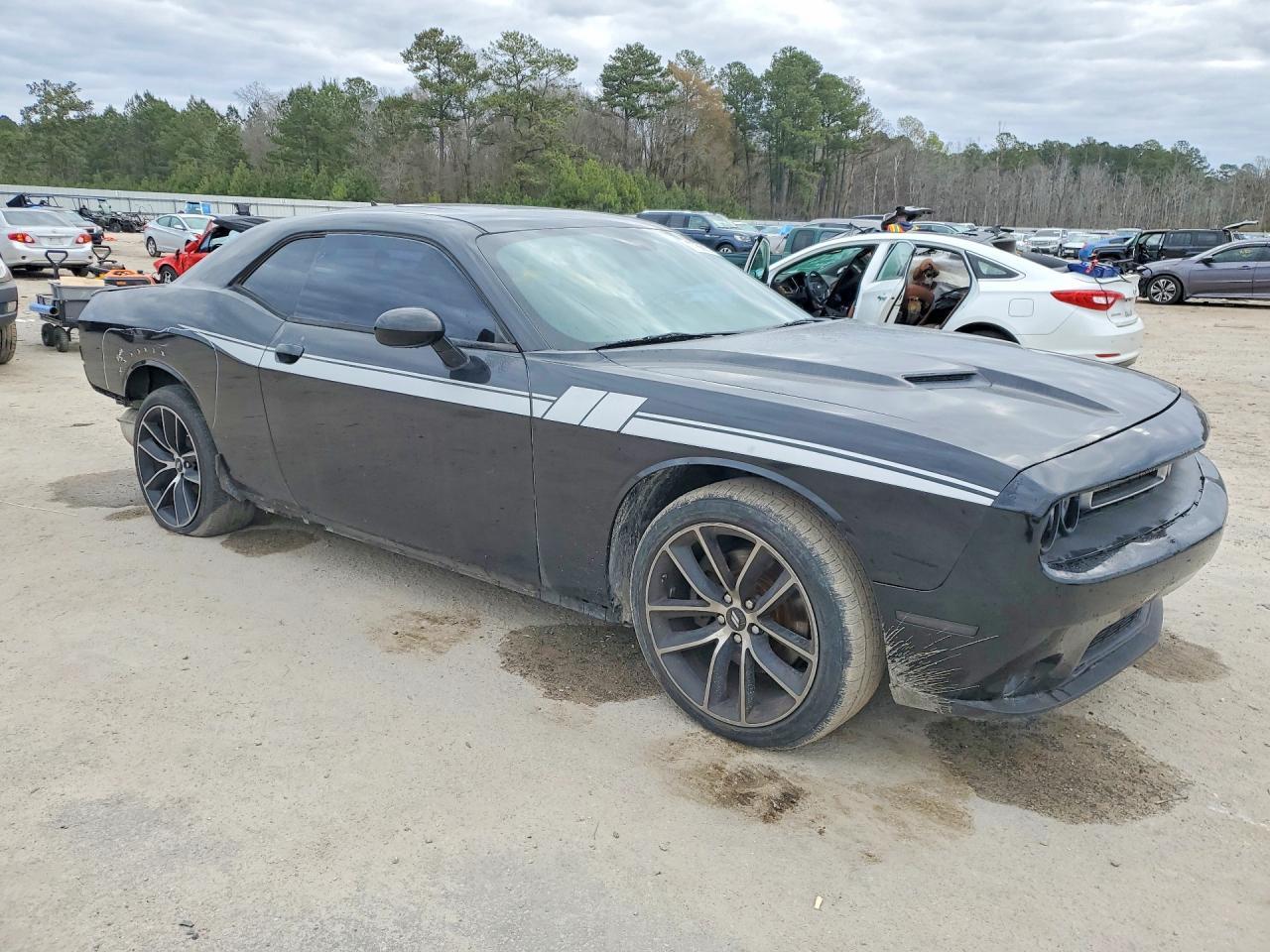 2016 DODGE Challenger