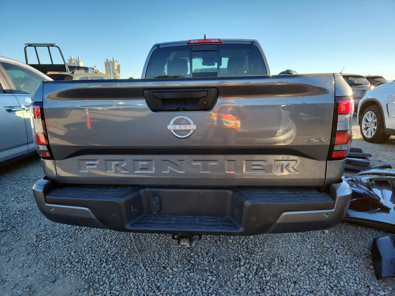 2023 NISSAN Frontier