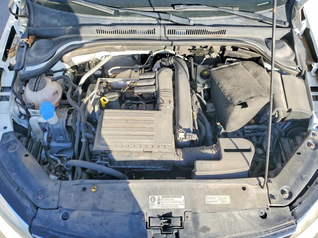 2016 VOLKSWAGEN JETTA