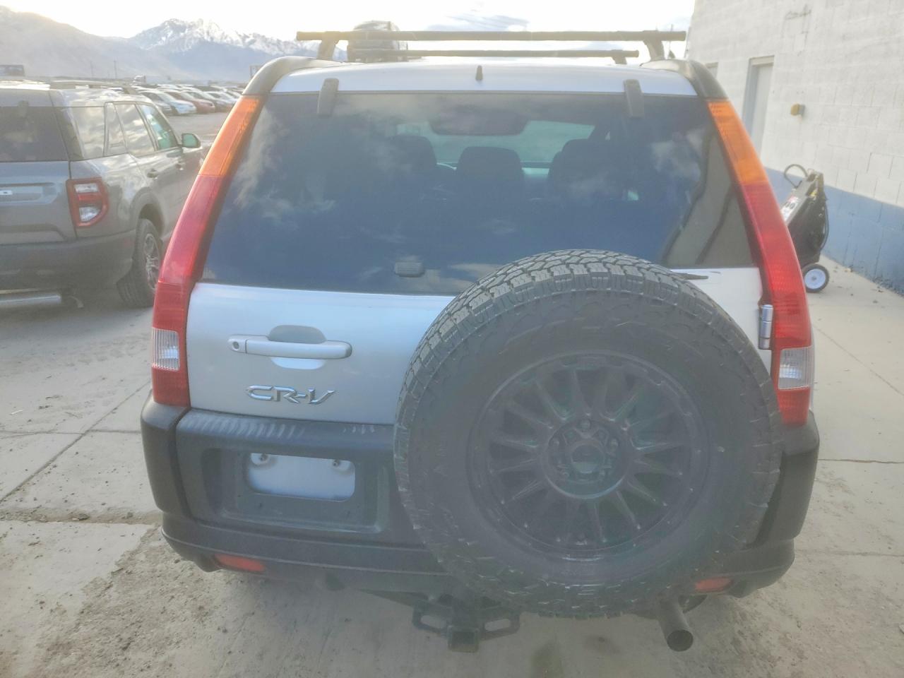 2004 HONDA CR-V