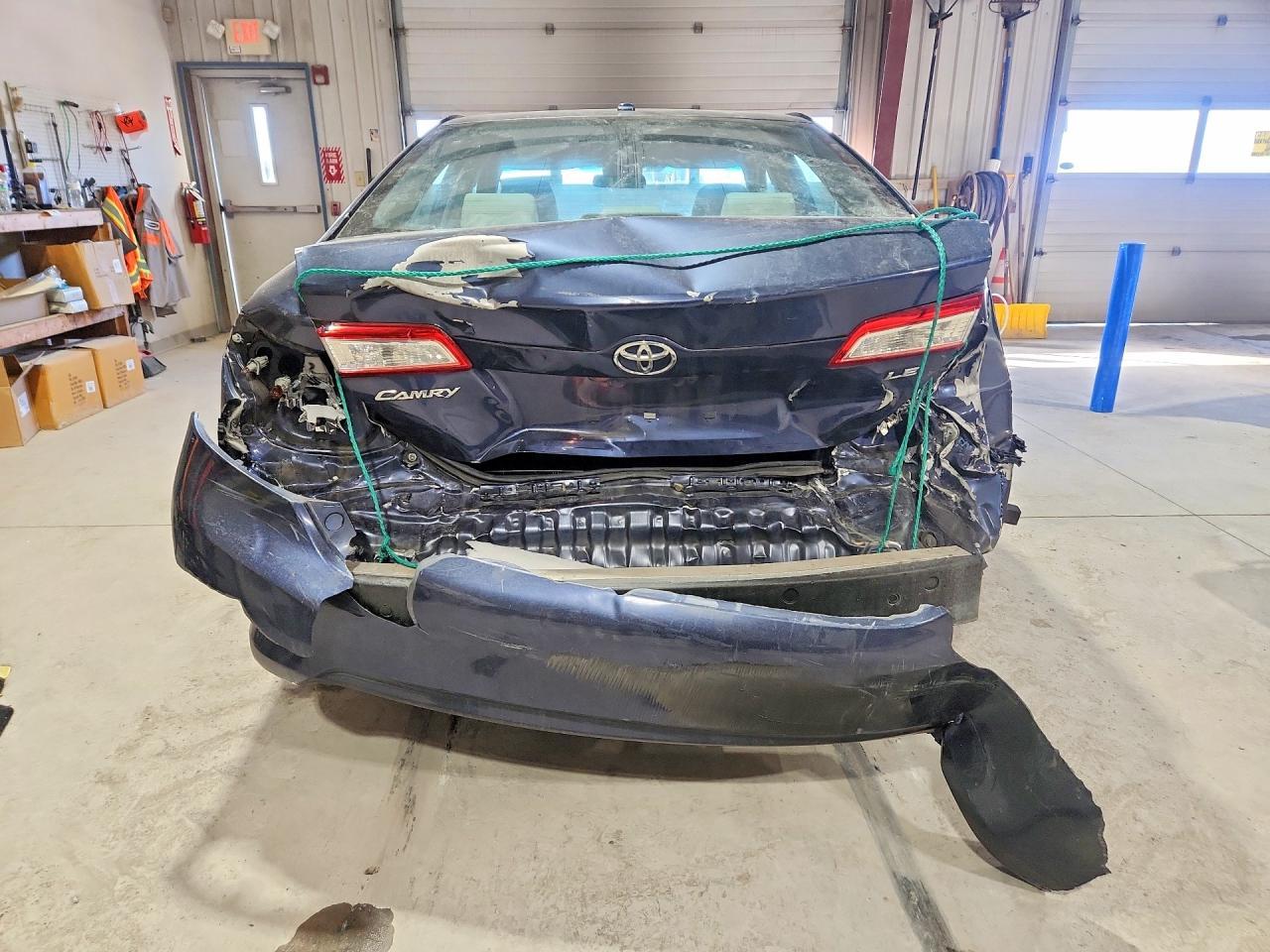 2014 TOYOTA CAMRY