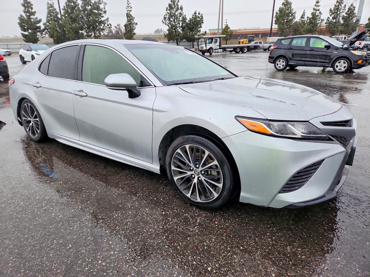 2018 TOYOTA CAMRY