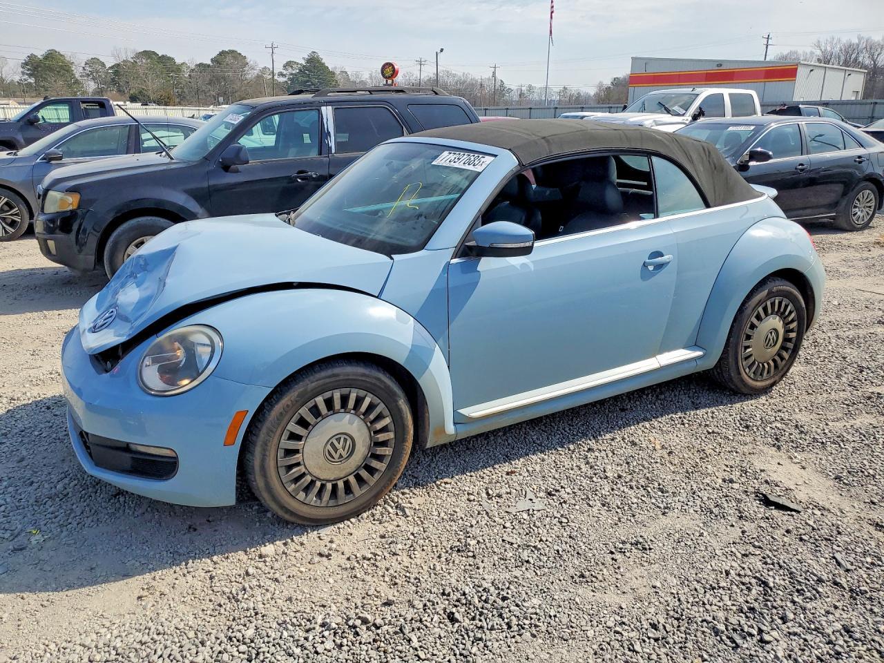 2013 VOLKSWAGEN Beetle