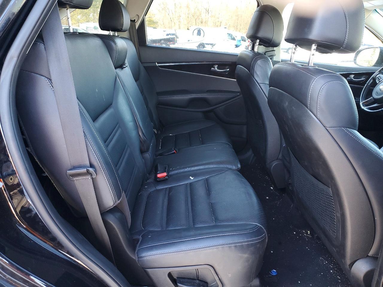 2017 KIA SORENTO