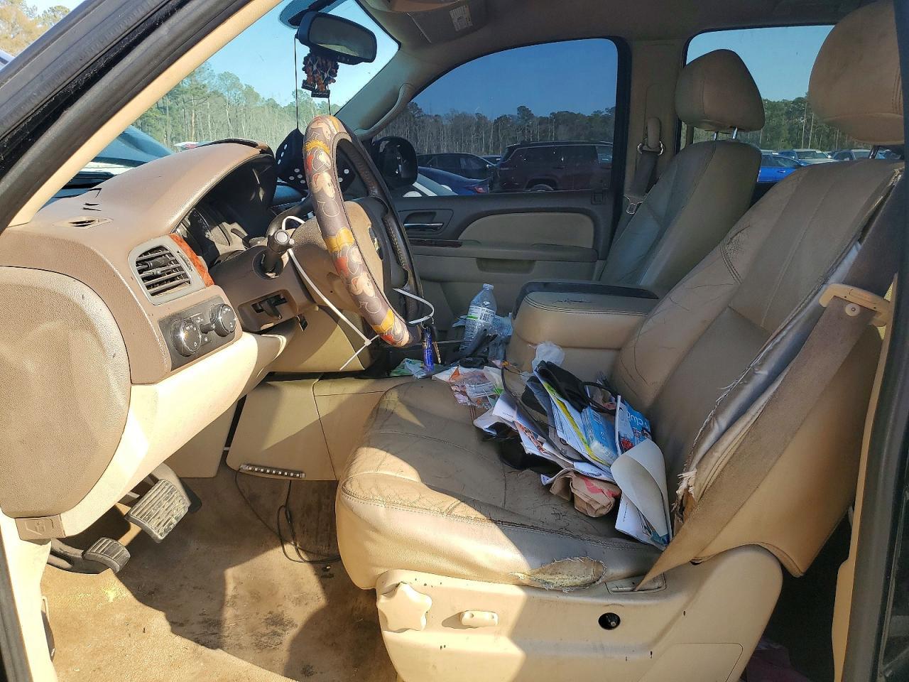 2011 CHEVROLET Tahoe