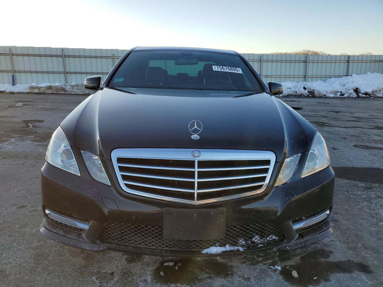 2013 MERCEDES-BENZ E-Class