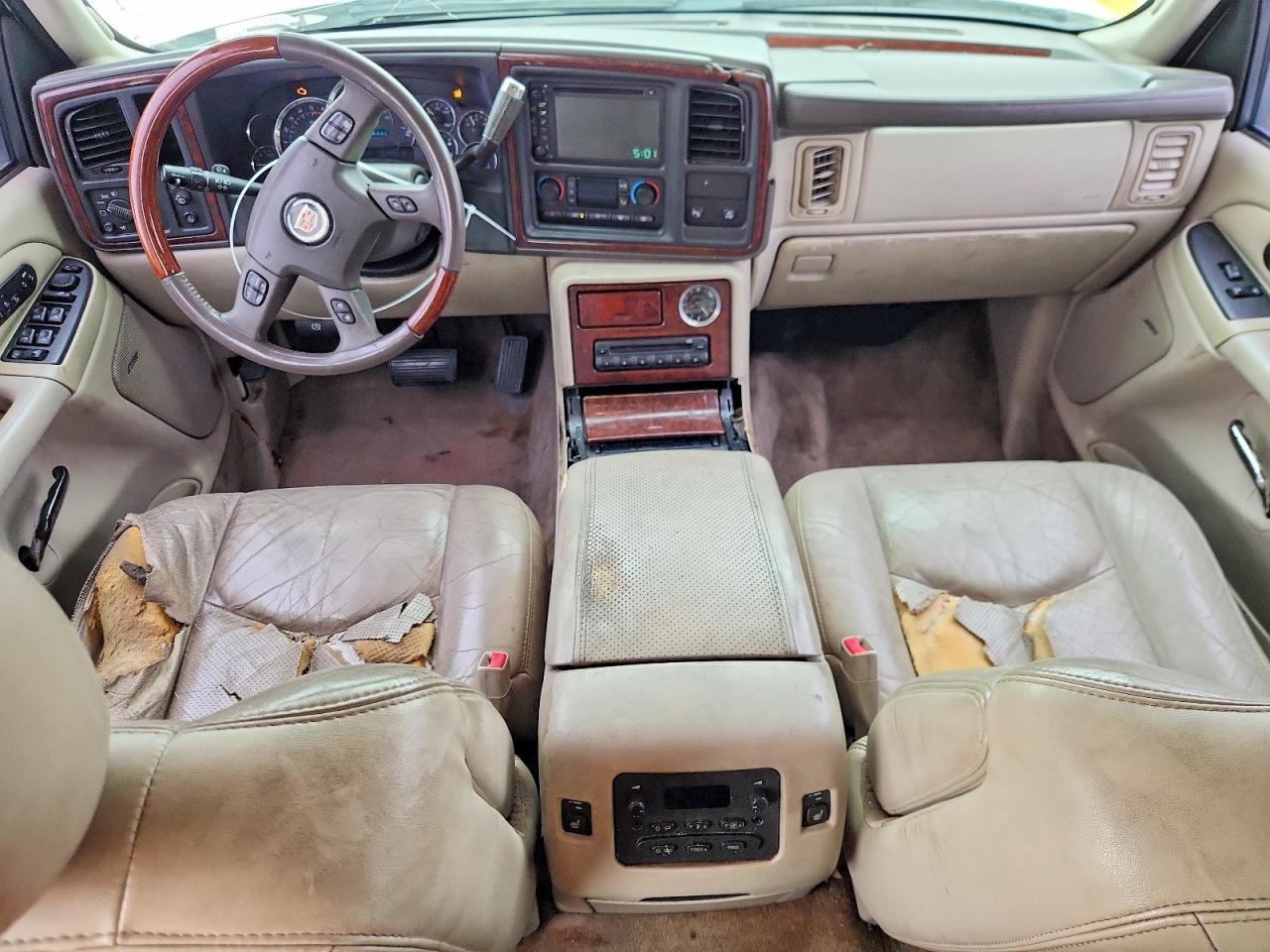 2005 CADILLAC ESCALADE