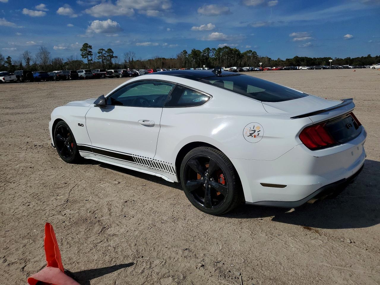 2022 FORD MUSTANG