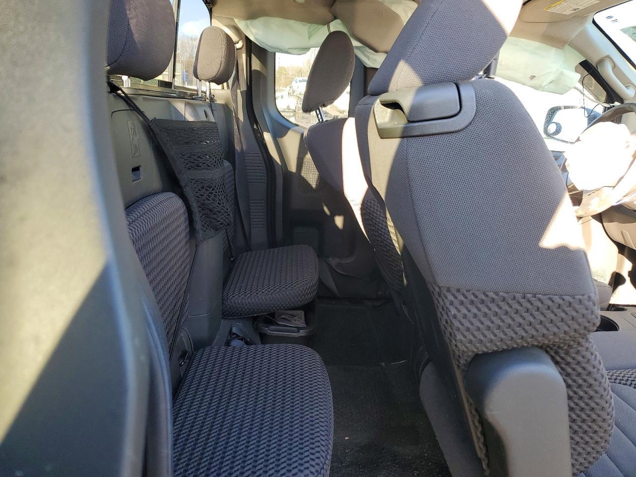 2012 NISSAN Frontier