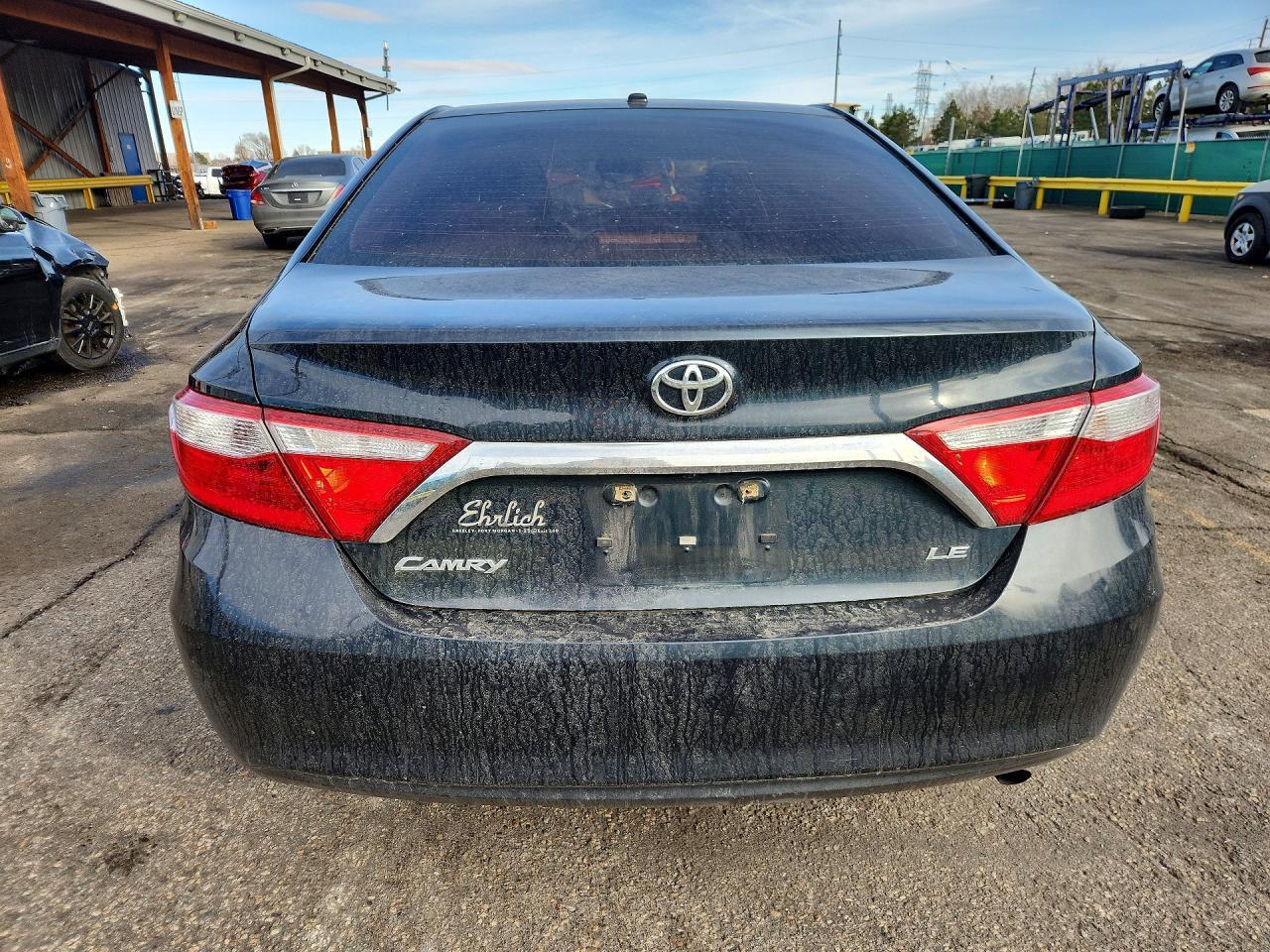 2016 TOYOTA CAMRY