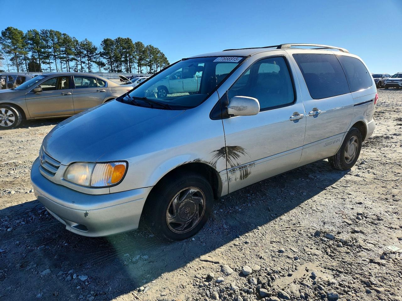 2002 TOYOTA SIENNA