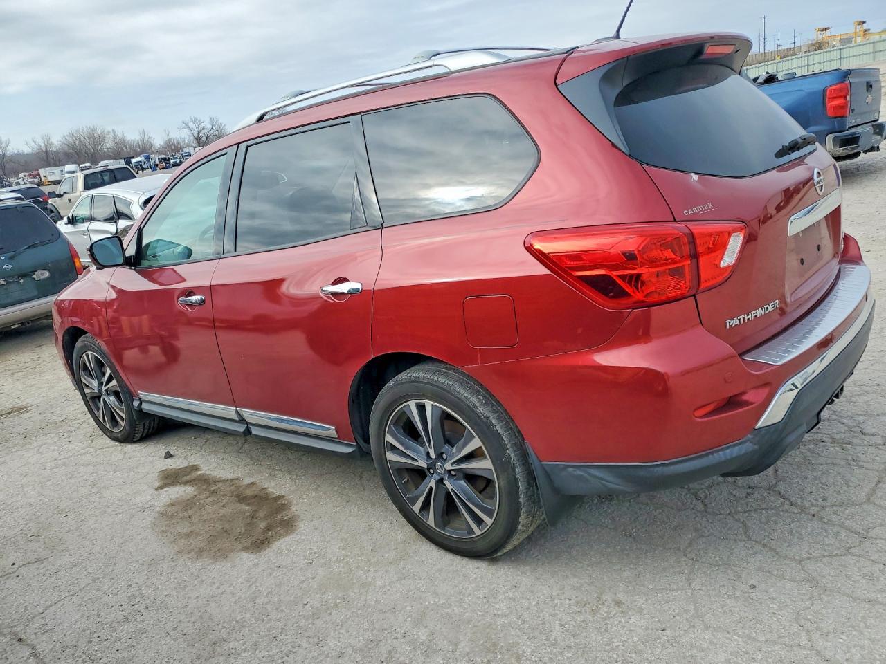 2017 NISSAN PATHFINDER