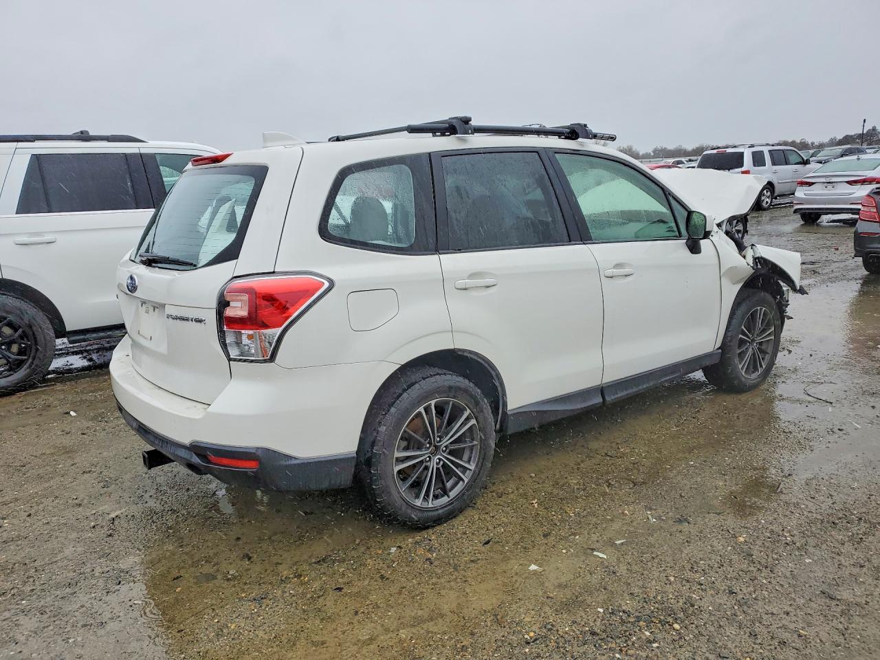 2018 SUBARU FORESTER