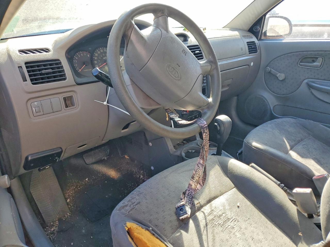 2003 KIA RIO