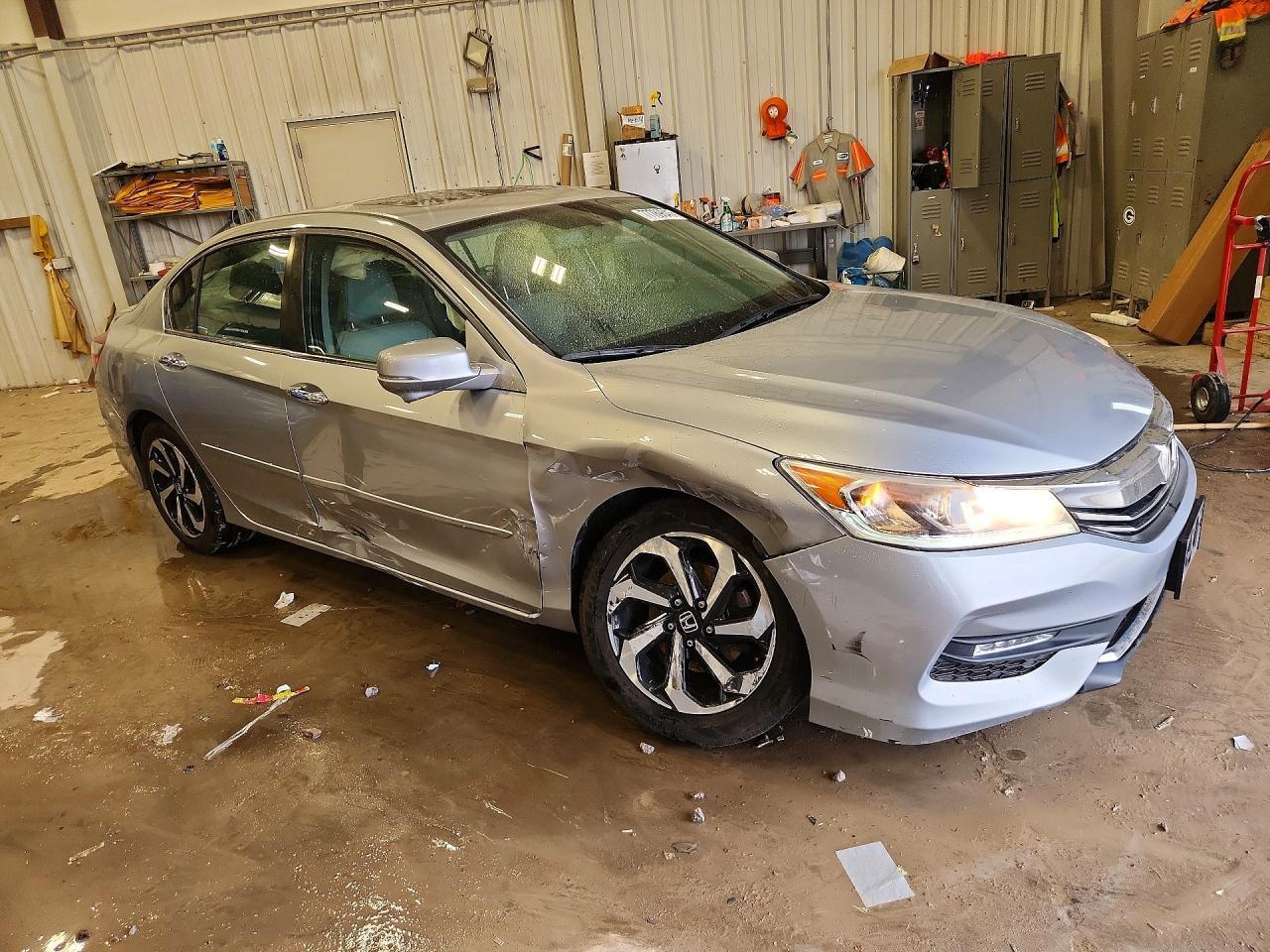 2017 HONDA ACCORD