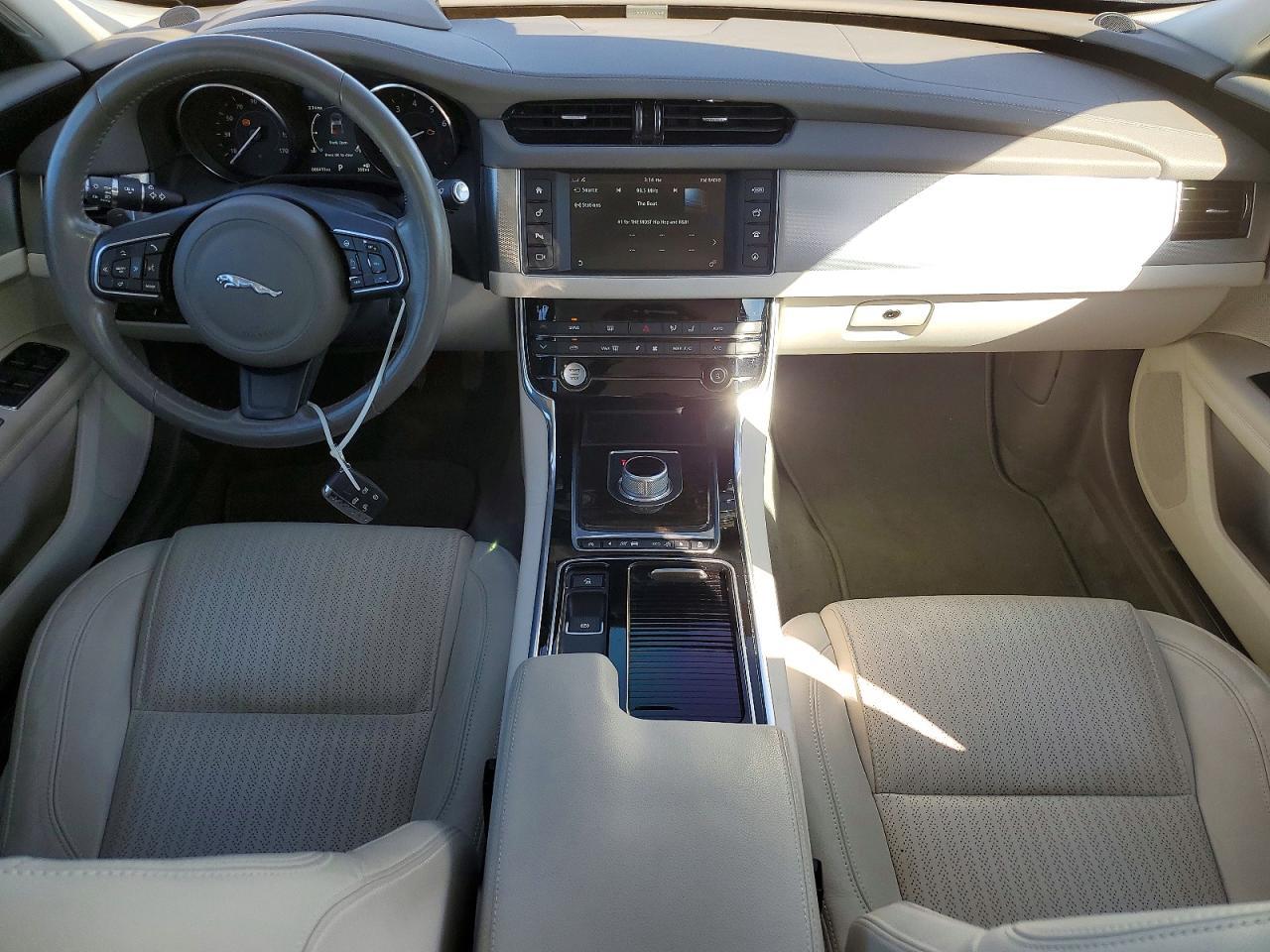 2016 JAGUAR XF